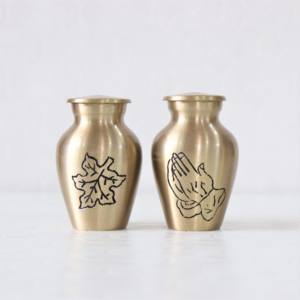 Trusted Premium Quality American Style Small Cremation Urn Funeral <b>Supplies</b> Manufacturer Human Ashes Keepsake Token for <b>Baby</b> - Product Image 5