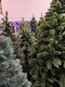 Sapin de Noël artificiel floqué pré-éclairé avec lumières blanc chaud, décorations de Noël en pin mince - Product Image 4