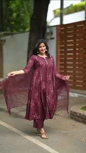 Impreso Anarkali cuello en U mangas completas con hermoso Kota doriya Dupatta indio étnico boda festivales fiesta desgaste Salwar traje - Product Image 6