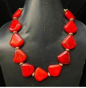 Collar de Cuentas de Resina 100% de Alta Calidad para Niñas, Diseño Popular para Bodas y Fiestas, Accesorio de Moda de Buena Calidad - Product Image 1