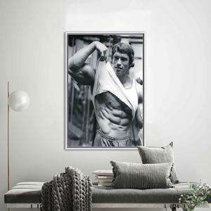 Toile imprimée Arnold Schwarzenegger Man Cave : Décoration murale sportive, encadrée en blanc - Product Image 1