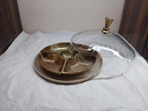 Exhibidor de Pasteles Compacto de Aluminio Ecológico Hecho a Mano, Seguro para Contacto con Alimentos, de Lujo y Bajo Perfil con Cúpula de Vidrio para Exhibición de Postres - Product Image 6