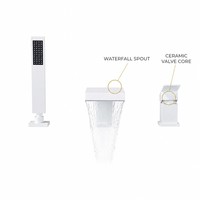 Robinet de baignoire moderne et minimaliste blanc, en cuivre électroplaqué, avec cartouche céramique, cascade, trois trous, montage sur pont