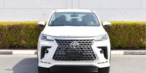 Toyota Fortuner VXR 4x4, Lista para Enviar, Equipamiento Completo, Título Limpio, Usada - Product Image 4