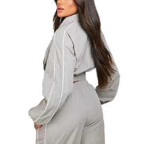 Conjunto Deportivo Gris para Mujer, Manga Larga, Diseño Sólido, Sudadera Casual con Media Cremallera y Pantalones con Bolsillos Laterales - Product Image 3