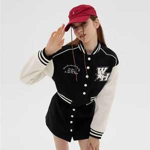 Chaqueta universitaria de cuero personalizada para hombre con parche bordado y cremallera estilo bombardero, ropa de calle con dobladillo acanalado - Product Image 4