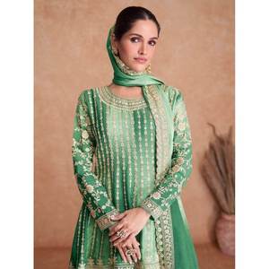 Ensemble de salwar kameez Sharara en chinon vert brodé pour femmes - Product Image 1