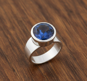 แหวนหมั้นเงินแท้ 925 ประดับบลูโทแพซทรงคลาสสิกสำหรับผู้หญิง เหมาะสำหรับงานปาร์ตี้ - Product Image 2