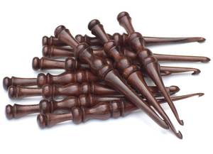Crochets à crochet en bois de rose de 3,5 mm à 25 mm, longueur 7 pouces, cadeau de Noël, aiguille à tricoter artisanale sculptée en bois - Product Image 5