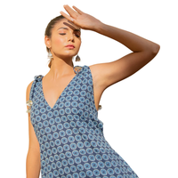 Estampado geométrico Kantha azul ópalo hombro y espalda atar Kurta acampanado con pantalones cortos Kurta conjunto de traje de pantalón de dos piezas para mujer