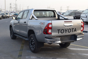 Voiture d'occasion de qualité et abordable, Toyota Hilux 2020, conduite à droite - Product Image 3
