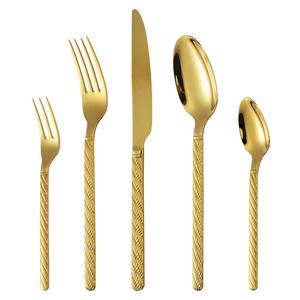 Ensemble de couverts design multi-finitions élégant en acier inoxydable pour les réunions de famille, les occasions spéciales, les événements et les fêtes - Product Image 3