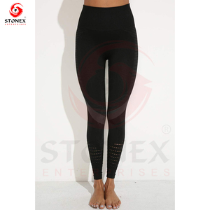 Customized <b>Yoga</b> Clothing <b>Sets</b> Indoor <b>Yoga</b> Exercise Beautiful <b>Yoga</b> Women Inner Outer Wear Sportswear <b>Set</b> - Product Image 3