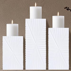 Portavelas Artesanal de Madera de Mango Blanco |   Portavelas Moderno y Sencillo para Decoración del Hogar y Centro de Mesa Navideño - Product Image 1