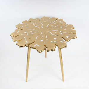 Ensemble de 2 tables d'appoint en aluminium plaqué or de conception attrayante pour la décoration de la chambre Table d'appoint pour la maison - Product Image 2