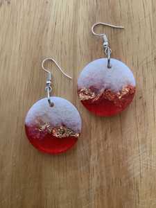 Pendientes de Resina de Lujo Hechos a Mano para Mujer, Duraderos, Altamente Pulidos, Brillantes, de Forma Ovalada, Estilo Ángel, Perlas Naturales, Artesanía - Product Image 3