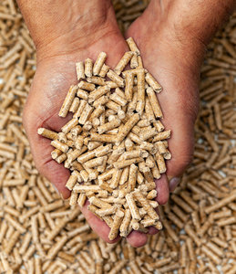 Pellets de madera en forma de trozos para sistema de calefacción con 0.96% de contenido de cenizas, 4500J de calorías, densidad de 600-800kg/m³ - Product Image 4