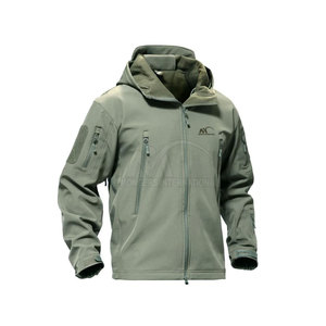 แจ็คเก็ตทหารมีฮู้ดสำหรับฤดูหนาว ลดราคาพิเศษ พร้อมโลโก้ด้านหน้า แห้งเร็ว กันลม ระบายอากาศได้ดี รับผลิตตามแบบ ขายส่งจากโรงงาน - Product Image 4