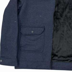 Chaqueta de bombardero Varsity de lana delgada vintage informal para hombre AZUL personalizada del proveedor indio directo, chaqueta de invierno 100% de algodón a prueba de viento - Product Image 5