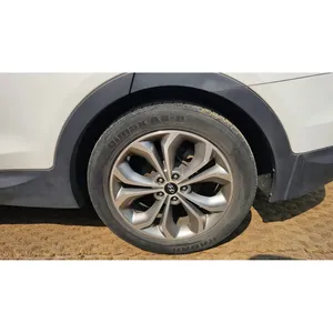 ฮุนได ซานตาเฟ่ DM ดีเซล 2WD SUV Exclusive Special ปี 2015 เครื่องยนต์ 2.0 เทอร์โบ เกียร์อัตโนมัติ/ธรรมดา พวงมาลัยซ้าย สีดำ ตัวเลือกเชื้อเพลิงแก๊ส/ไฟฟ้า - Product Image 4