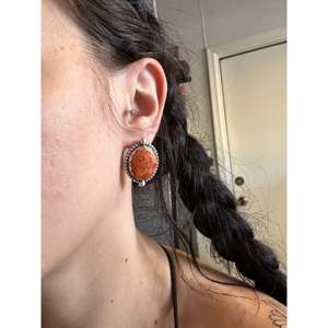 Navajo Made Vintage Apple Coral & <b>Sterling</b> <b>Silver</b> <b>Stud</b> <b>Earrings</b> - Product Image 2