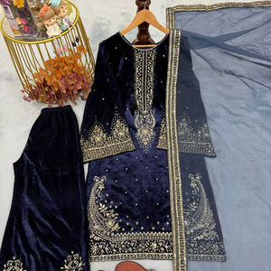 Derniers modèles de salwar kameez en velours de style indien traditionnel pour les mariages et les fêtes, prix de gros - Product Image 1