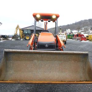 Tracteur Kubota L47 avec chargeuse-pelleteuse et chargeur frontal Tracteur mobile avec composants d'engrenage moteur central Acheter maintenant! - Product Image 6