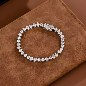 สร้อยข้อมือเทนนิสชุบทองเพชรโมอิส10K น้ำหนักเบาใส่สบายความยาว4.50มม. ประกายหรูหราของขวัญสำหรับงานเลี้ยงทุกวัน - Product Image 4