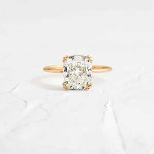 Elegante y duradero corte de cojín Moissanite solitario anillo de compromiso colección de elegantes anillos de Moissanite - Product Image 4