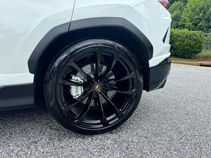 Offre exceptionnelle : Lamborghini Urus 2019 propre et prête à être expédiée - Product Image 6
