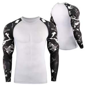 Rashguards MMA personnalisés pour hommes, séchage rapide, respirants, anti-UV, vêtements de compression, manches courtes, 100% coton peigné - Product Image 3