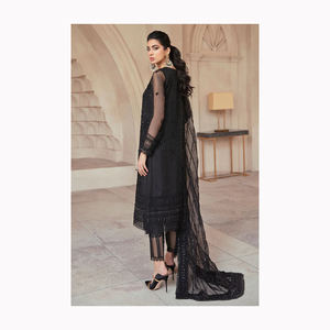 Vêtement ethnique en gros attrayant Georgette broderie Lehenga Choli avec Dupatta indien et pakistanais vêtements de mariage - Product Image 2