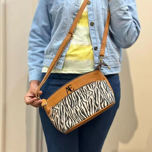 กระเป๋าสะพายไหล่หนังขนสัตว์พิมพ์ลายสัตว์สไตล์ตะวันตกใหม่คุณภาพสูงแฟชั่นหนังขนสัตว์หนังแท้คุณภาพสูงสายสะพายข้าง - Product Image 1