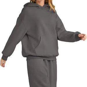 Conjunto de dos piezas de alta calidad para mujer, chándal de invierno sólido personalizado, diseño de hombro caído, venta al por mayor del fabricante - Product Image 1