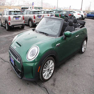 MINI Convertible 2024 en Perfectas Condiciones - Product Image 1