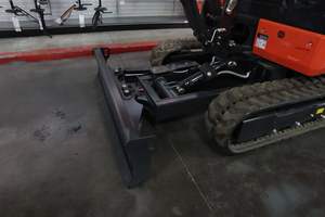 รถขุดขนาดเล็กคุณภาพสูง ปี 2022 รุ่น KX033-4 สำหรับงานขุดตีนตะขาบ ชั่วโมงการทำงานต่ำ สินค้าใหม่มาถึงแล้ว พร้อมปั๊มเครื่องยนต์ ได้มาตรฐาน CE และ EPA - Product Image 5