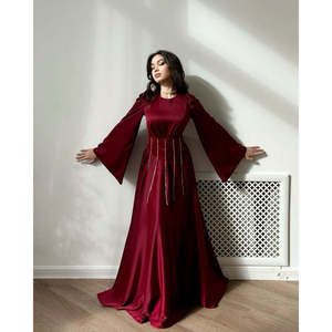 Elegante Vestido de Satén con Corte en A para Mujeres y Niñas, con Cintura Imperio, Escote Corazón, Diseño Cruzado y con Lazos, y Estampado - Product Image 3