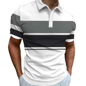 Vente en gros de vêtements pour hommes en polyester, couleur unie, séchage rapide, anti-plis, avec poche pour col, étiquette tricotée personnalisée, logo imprimé à l'écran - Product Image 1