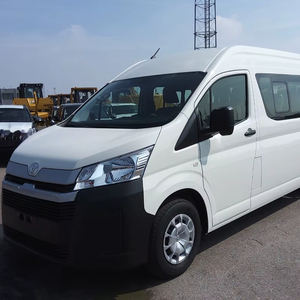 Toyota Hiace 2022 Usada, Techo Alto, Minibús y Autobús de 0 a 16 Asientos, Motor de Gasolina de 3.5L, Transmisión Manual - Product Image 1