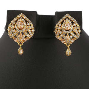Kundan Jewellery <b>Locket</b> Set - Peach & Golden - Product Image 3