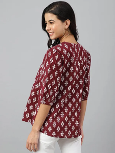 Top Kurti de algodón adornado elegante con cuello redondo cómodo por encima de la rodilla conjunto corto con lado - Product Image 4