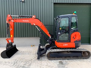 Mini-excavatrice sur chenilles Kubota U48-4, excavatrice compacte hydraulique, chargeuse compacte à vendre - Product Image 1