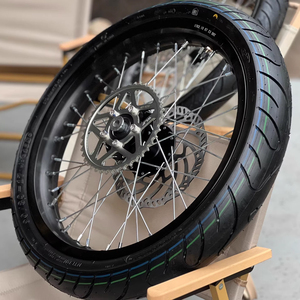 Surron Hyber Light Bee X, Motocicleta Eléctrica Todoterreno, Bicicleta, Modelo de Ensamblaje, Llanta Sur Ron con Neumático de Carretera - Product Image 4