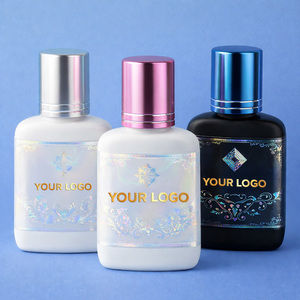 Pegamento para Pestañas Líquido de 15 ml de Marca Privada, Acelerador de Secado, Vegano, Cruelty-Free, Paquete Premium, Empaque Personalizado, Pegamento para Extensión de Pestañas - Product Image 1