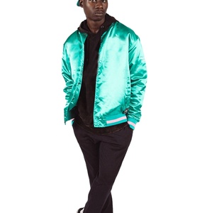 เสื้อแจ็คเก็ตเบสบอลแบบวาร์ซิตี้ผ้าซาตินคุณภาพสูงสำหรับผู้ชาย กันน้ำ ระบายอากาศได้ดี เป็นมิตรกับสิ่งแวดล้อม มีไซส์ใหญ่พิเศษ สำหรับฤดูหนาว - Product Image 3