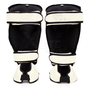 Espinilleras de Cuero de Alto Rendimiento con Espuma Absorbente de Impactos, Diseño Transpirable, Construcción Ligera, Protección - Product Image 2