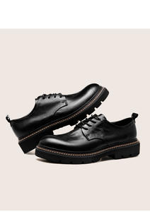 รองเท้าหนังแท้คุณภาพสูงแบบใหม่สำหรับผู้ชาย รองเท้าทรงอ็อกซ์ฟอร์ดหัวแหลม พื้นหนา กันน้ำ ผิวเรียบเนียน รองเท้าลำลองและรองเท้าทางการ - Product Image 2