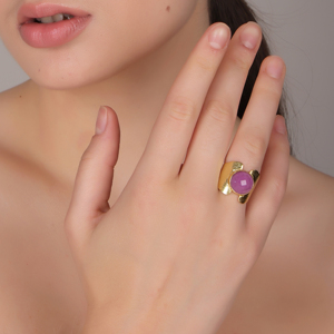 แหวนหยกสีม่วงดูอา ชุบทอง 18K เครื่องประดับอัญมณีทันสมัยสำหรับโอกาสครบรอบแต่งงาน งานเลี้ยง และงานปาร์ตี้ สำหรับทุกเพศ - Product Image 6