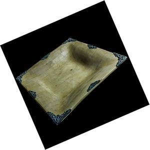 Plateau en coquillage blanc corail avec motif argenté sculpté, artisanat de coquillages exclusif, technique de fabrication de bijoux, design élégant et exclusif - Product Image 2