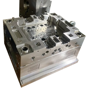 Moulage par injection plastique de haute qualité fabriqué au Vietnam matériaux ABS/PU/PP/PC durables pour ustensiles en PVC à faible teneur en caoutchouc - Product Image 1